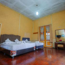 CATIMOR HERITAGE 1894 Hotel & Resto By Celcius、Bondowosoのホテル