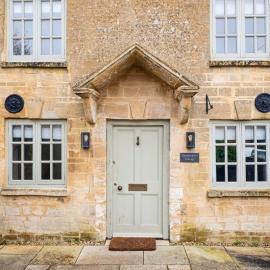 The Gamekeeper's Cottage Stunning 2 Bed, hotel a Leafield