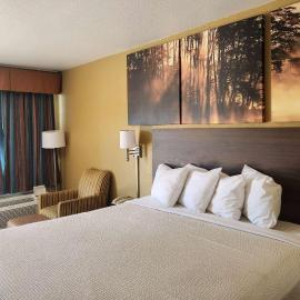 Days Inn by Wyndham Leesville, khách sạn ở Leesville