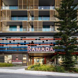 Ramada by Wyndham VetroBlu Scarborough Beach, hótel í Perth