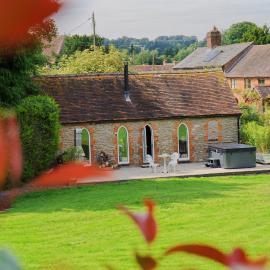 The Hornbill at Home Farm Shropshire, hotel in Shrewsbury