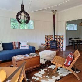 Whispering Woods Cottage, hotel a Natureʼs Valley