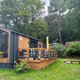 Tiny House Lotta - Auszeit-Oase am Plauer See, hotell i Stuer