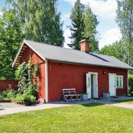 2 Bedroom Cozy Apartment In Järle, hotel en Järle