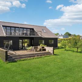 Nice Home In Øster Assels With Wifi、Øster Asselsのホテル