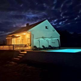 Villa Maria, hotel a Posedarje (Possedaria)