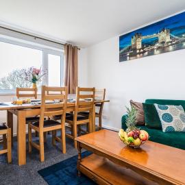 Mayflower 5-Bed Home, Contractors, Family, Harry Porter