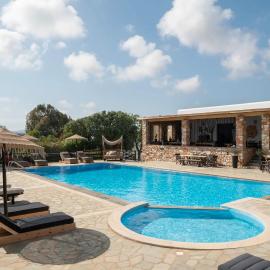 Parosland Hotel, hotel din Aliki