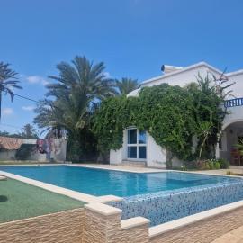 Villa Dejerba Midoun, hotel em Triffa