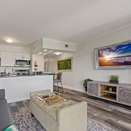 Waterfront Balcony Pool AC Smart TV