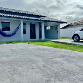 Casa Aconchegante Climatizada Perto da Lagoa e Praias de Imbituba
