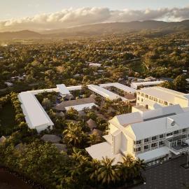 Sheraton Samoa Aggie Grey's Hotel & Bungalows، فندق في أبيا