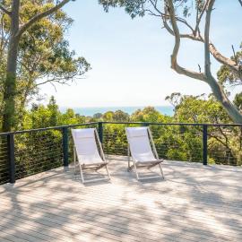 Watershack - Expansive ocean views, close to town, hotell i Lorne