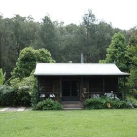 The Forest River Wood Cabin, hotel en Pee Dee