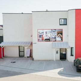 Nava Motel SELF CHECK-IN, hotel in Wiener Neustadt