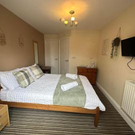 Courtyard Rooms 1-Bed Studio Sleeps 2 Pets Ok, hotel in Northallerton