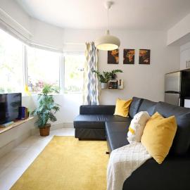 Family Friendly Condo Steps to Miami Beach with Free Parking, hotel i Miami Beach
