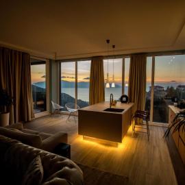 Vila Luarasi Blue Apartment, Hotel in Kaninë