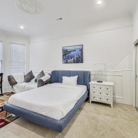 In the Heart of Haight Ashbury 5 Bedroom House