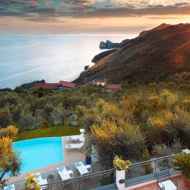 Villa Chez Piè Panoramic Views Pool and Guest Services