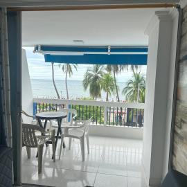 Karey 202,apartamento amoblado frente al mar