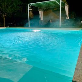 Strelitzia's house with heated pool , private garden and private parking & wi-fi, hotel em Avola