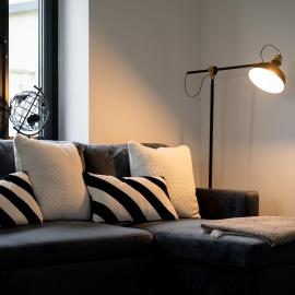 Modern 2-Bed Apartment with Balcony, Close To Oxford City Centre With Free Parking