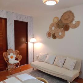 Bali inspired 2 bedroom in Lipa netflix pool and parking