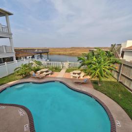 Couples Retreat Pool Steps to Beach Boat Slip