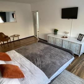 Apartament Husi, хотел в Huşi