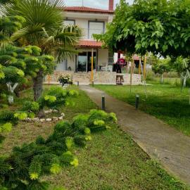 Villa Sophie، فندق في Orfánion