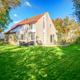 Villa Beatrix - Spacious villa with sauna in Julianadorp aan Zee