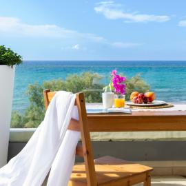 Solar Residence, hotel a Torricella
