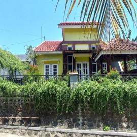 Natiga Guest House, Hotel in Giri
