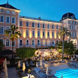 Hôtel l'Orangeraie, готель у місті Ла-Круа-Вальме