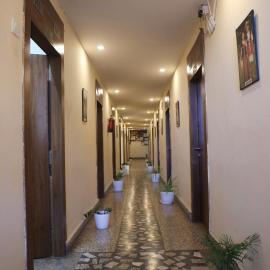 Hotel Embassy, hotel di Dibrugarh