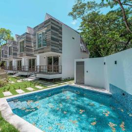 Nice & modern villa in West End, Roatan Cabaña Indigo, hotelli kohteessa West End