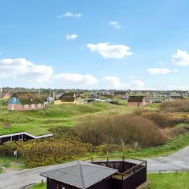 1 Bedroom Beach Front Apartment In Fanø