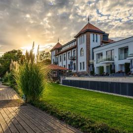 Bordűr Wellness Hotel Superior és Szőnyegmúzeum, хотел в Бекешсетнандраш