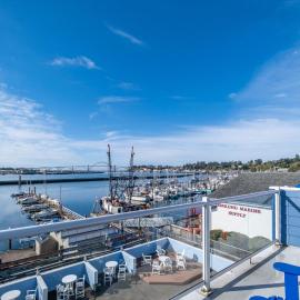 The Landing at Newport Condominium Hotel, Hotel in Newport