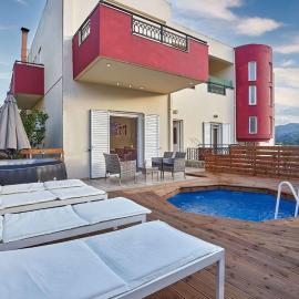 Middle Of Crete Apartment