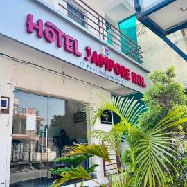 Hotel Jampore Inn, hotel en Daman