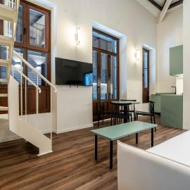 VLC HOST - Reina 168, hotell i Valencia