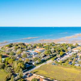 Camping Paradis 5 étoiles A La Corniche La Rochelle Angoulins: Angoulins-sur-Mer şehrinde bir otel