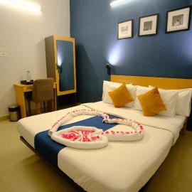 Blue City Palace - Near Chennai Airport, hotel em Chennai