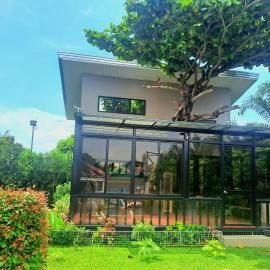 Entire Loft House Patio & Garden, Belle's Homestay, hotel in Balanga