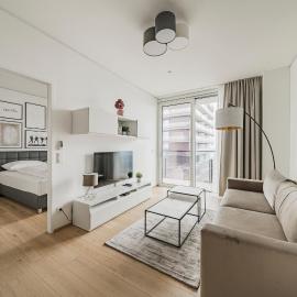 Stylish Apartment with Balcony and Pool