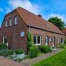 Ferienhaus Oll Smee 9 Huus EEN mit Terrasse, Grill und kleinem Garten