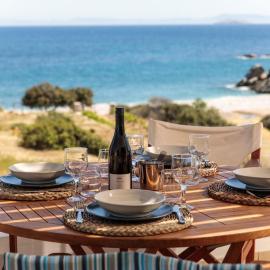 Apiliotis sunrise beach villa, hotelli kohteessa Ligaridia