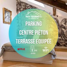 Maison et appartement attenant pour 10 personnes avec terrasse, cour et parking, hotel in Pau